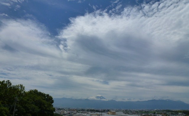 No.10155-1 地震雲