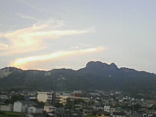 No.10203-1 地震雲