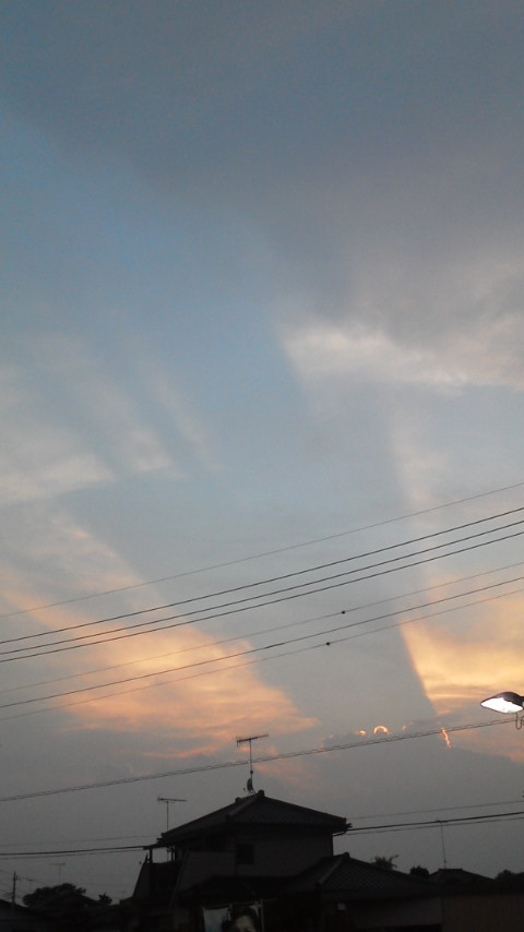 No.10229-1 地震雲