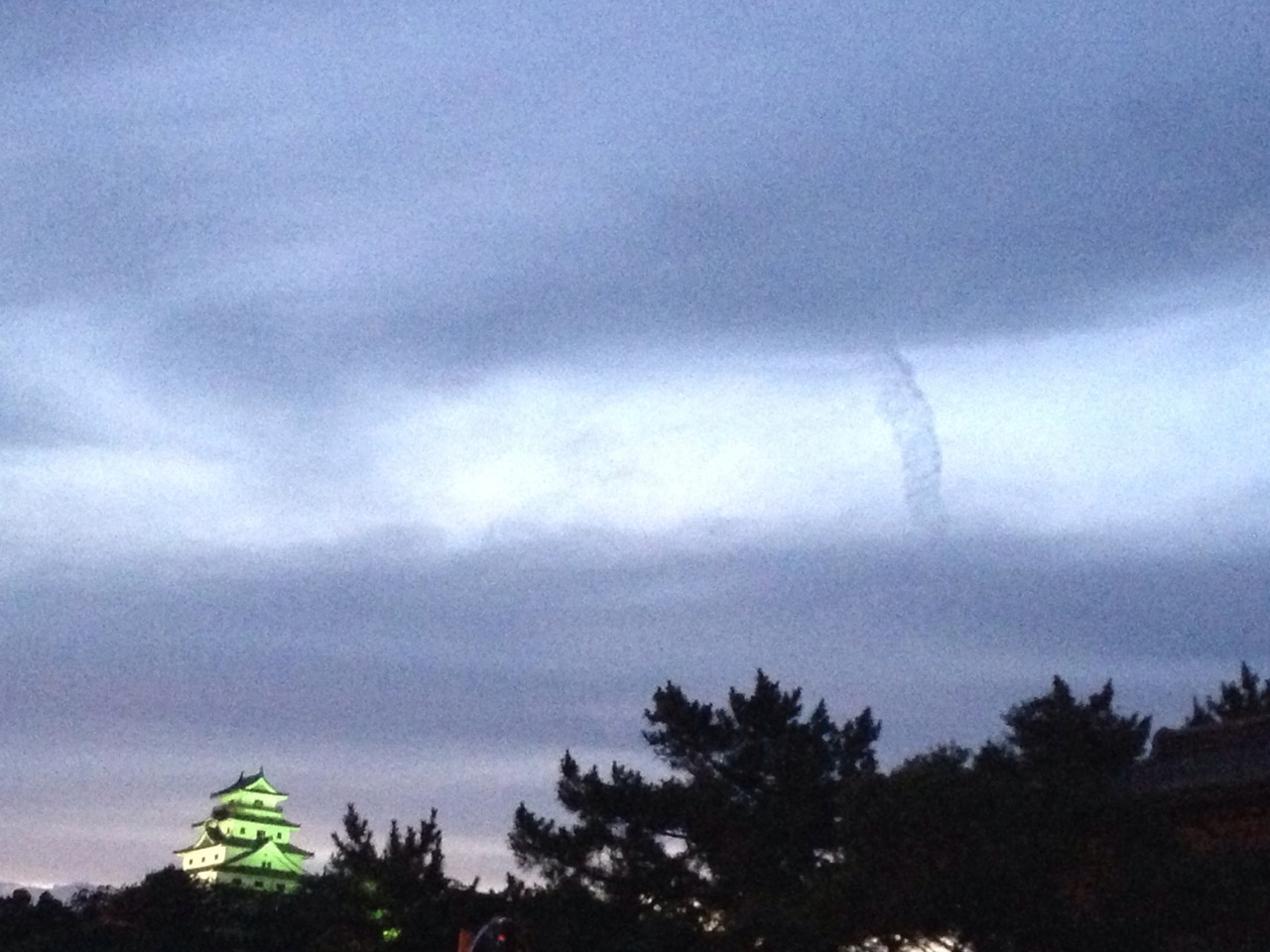 No.10324-1 地震雲