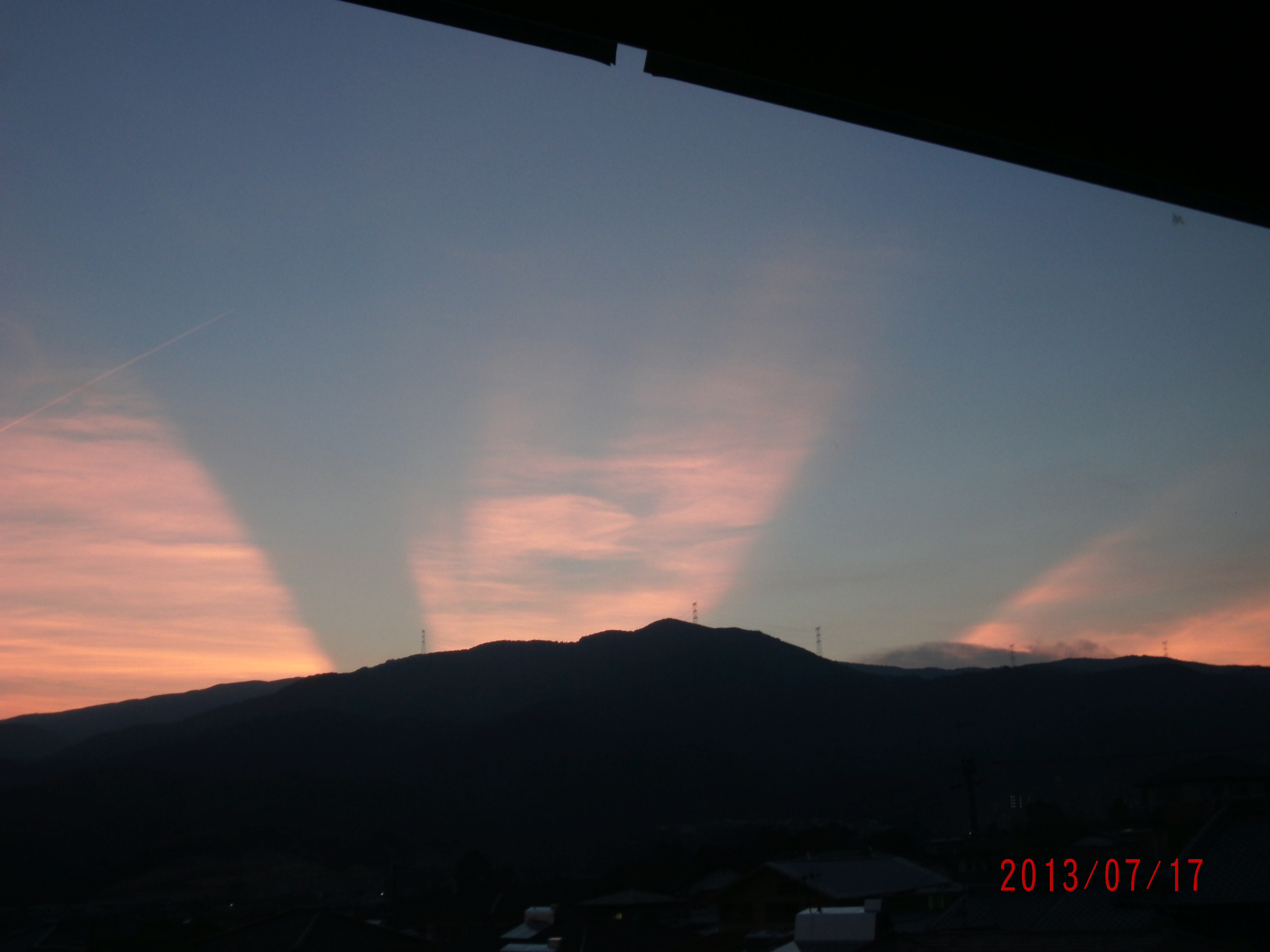 No.10435-1 地震雲