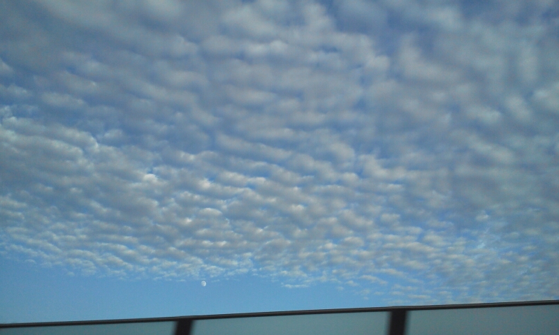 No.10547-1 地震雲