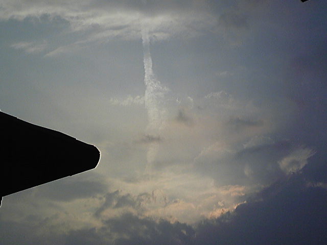 No.10868-1 地震雲