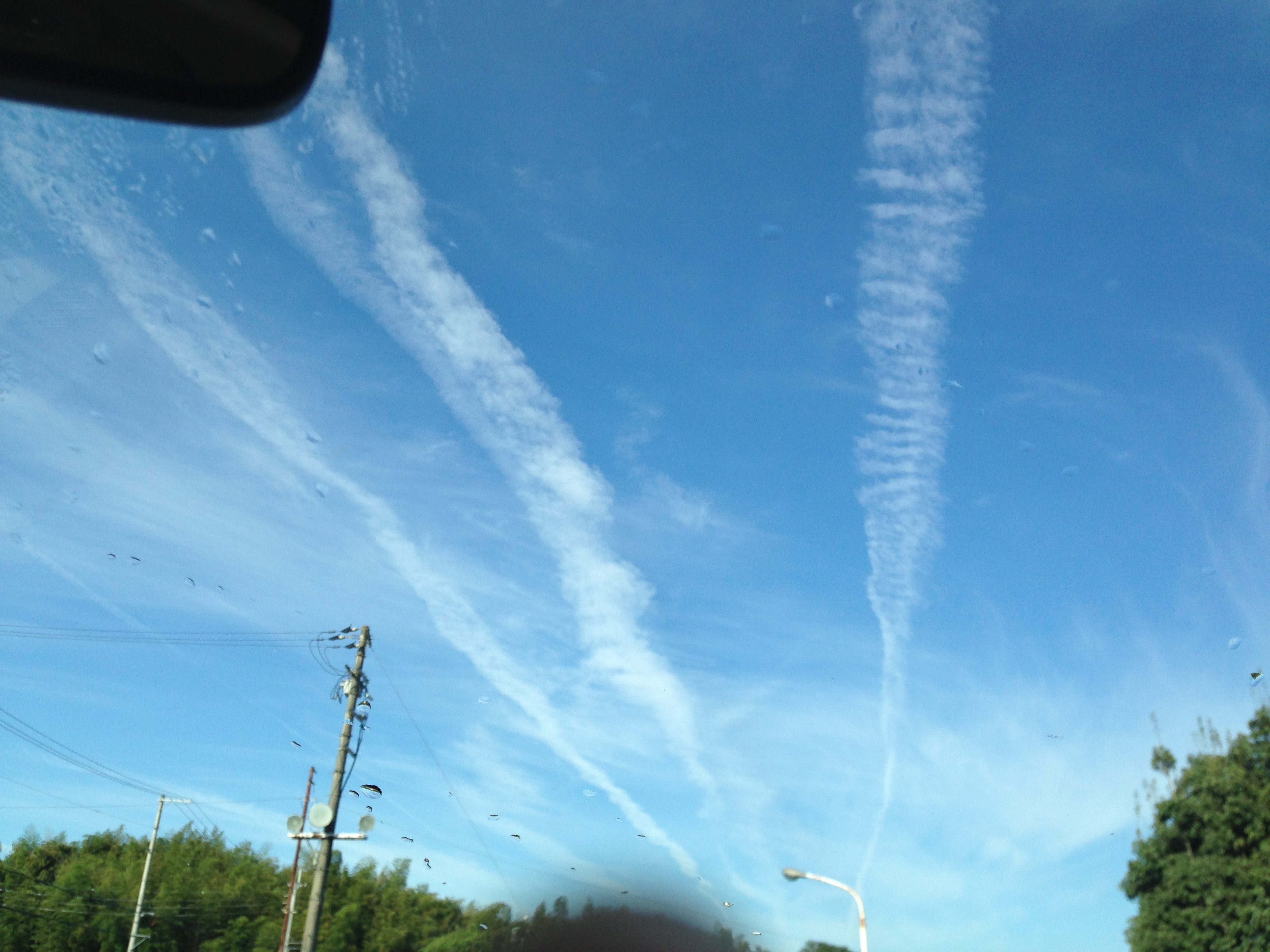 No.11843-1 地震雲