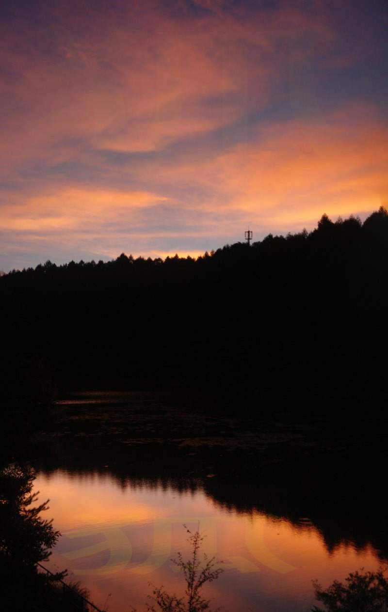 No.12045-1 地震雲