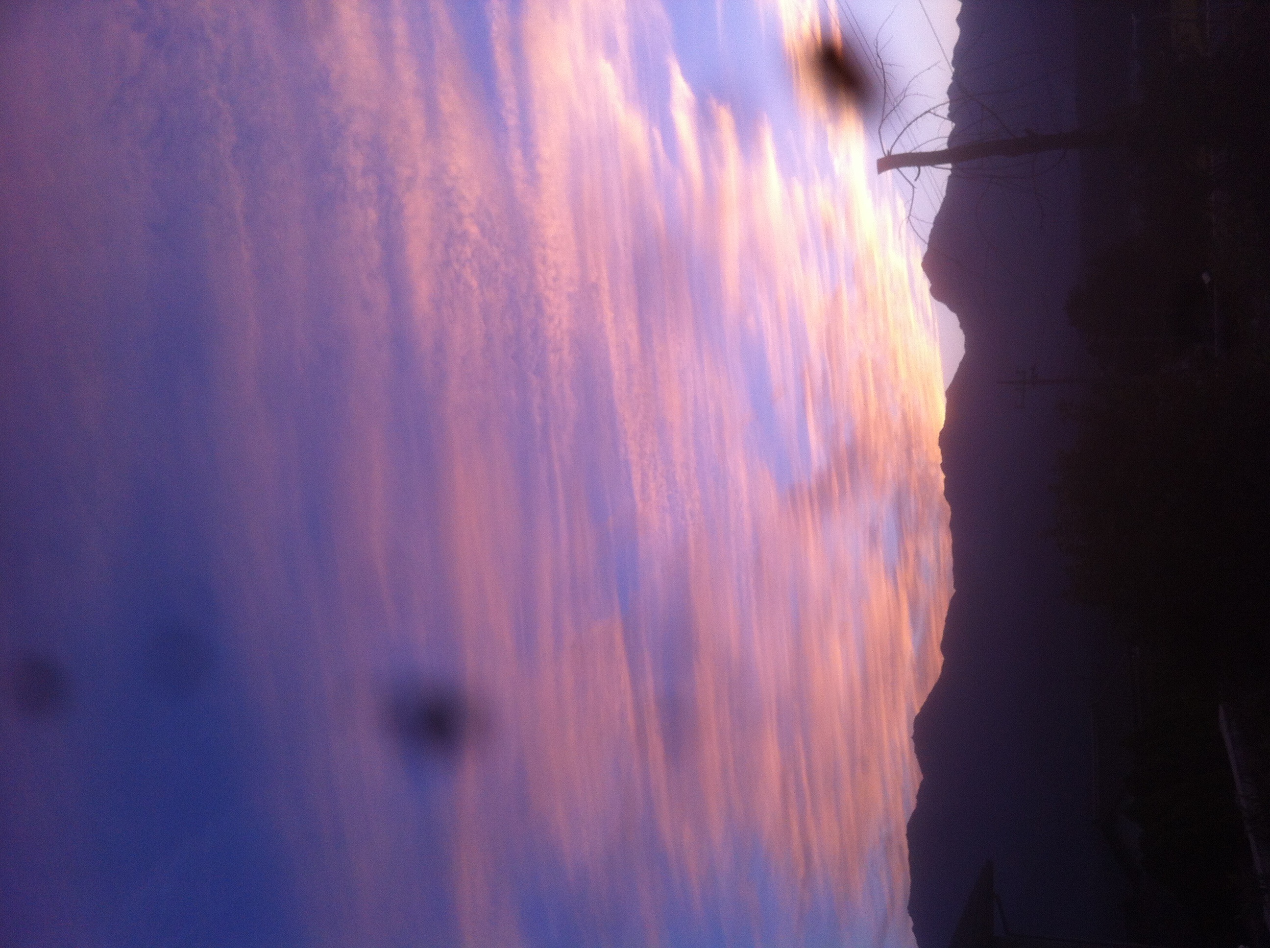 No.12062-1 地震雲