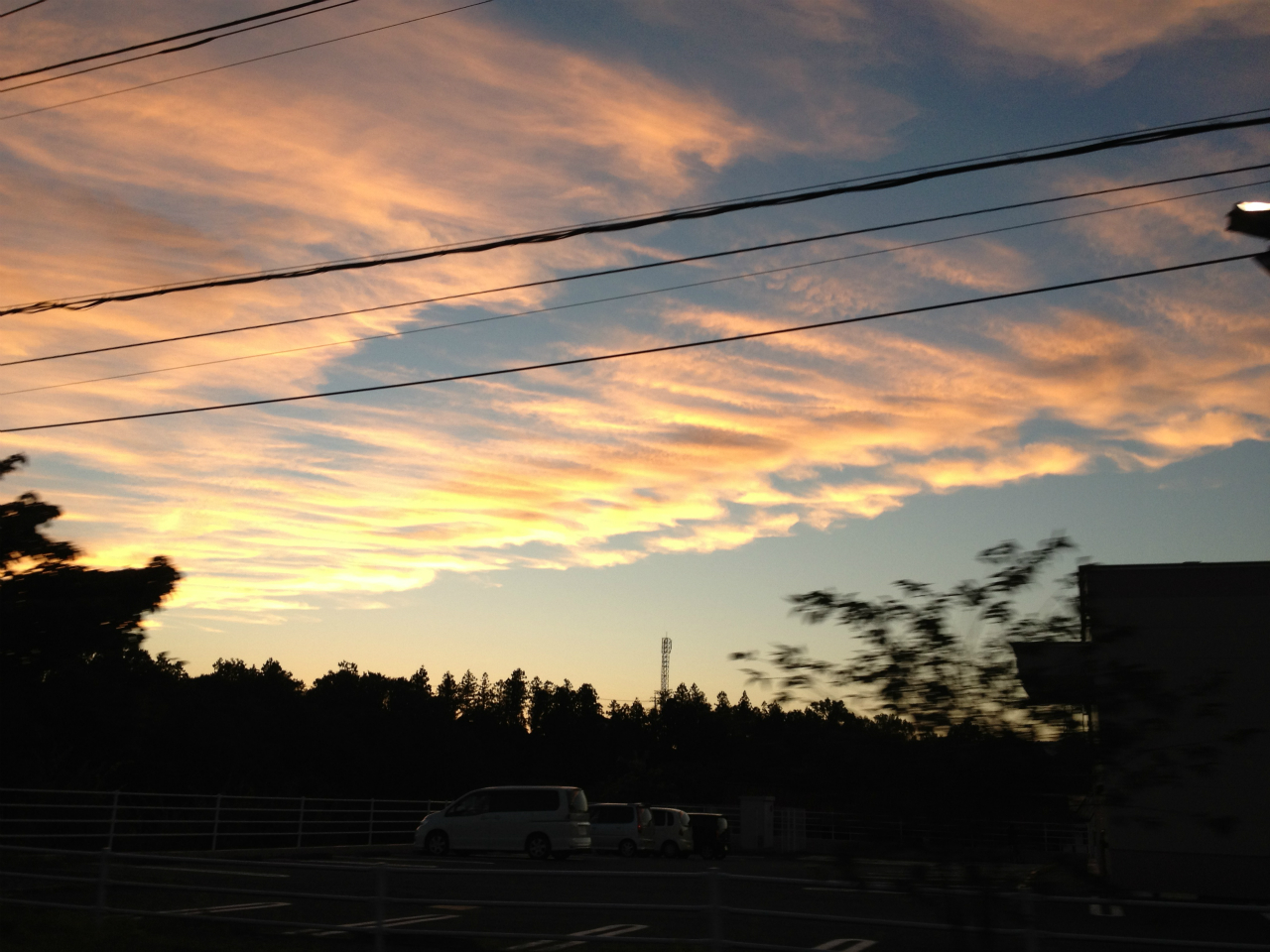 No.12078-1 地震雲