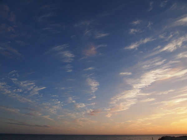 No.12096-1 地震雲