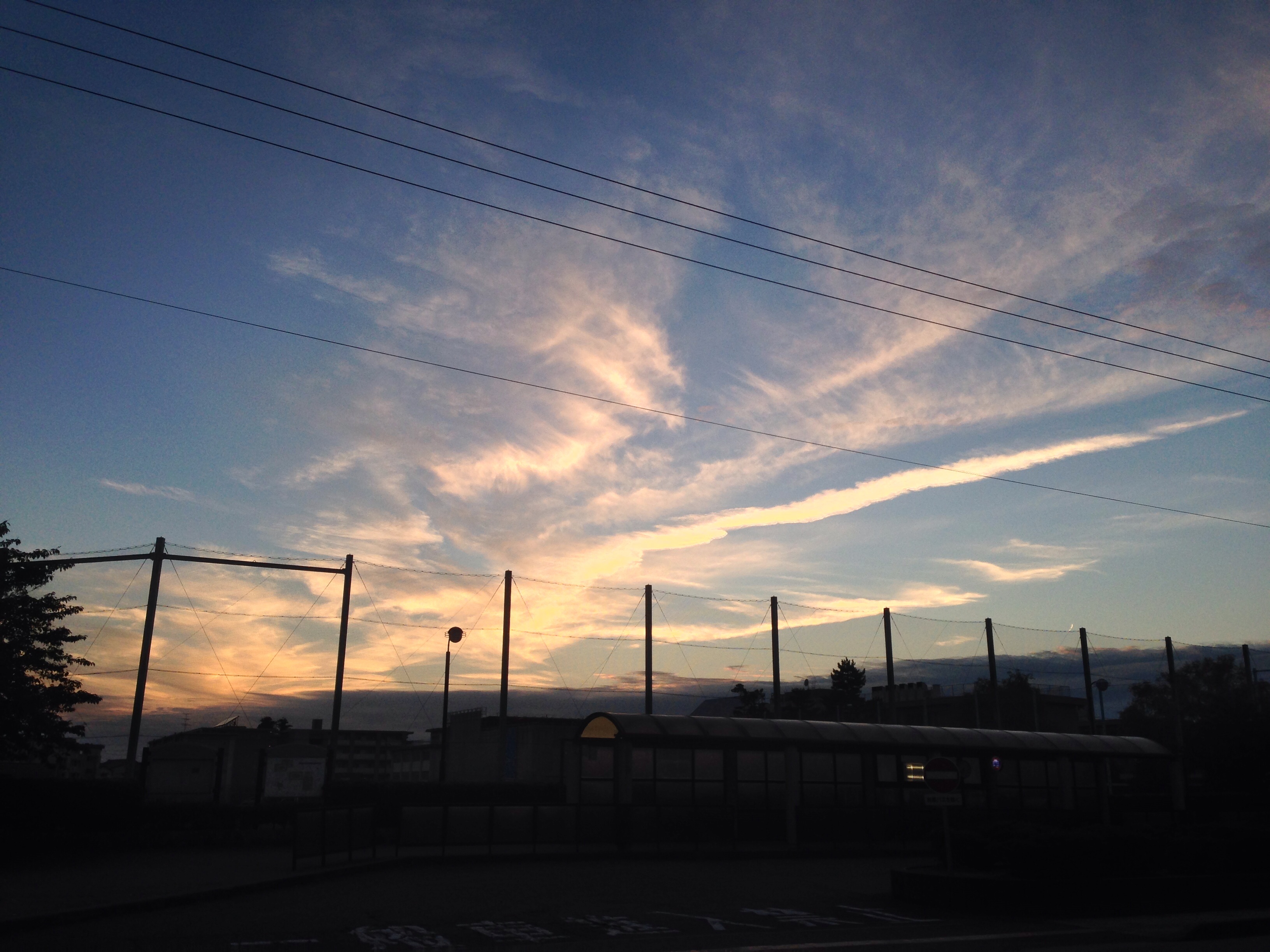 No.12571-1 地震雲