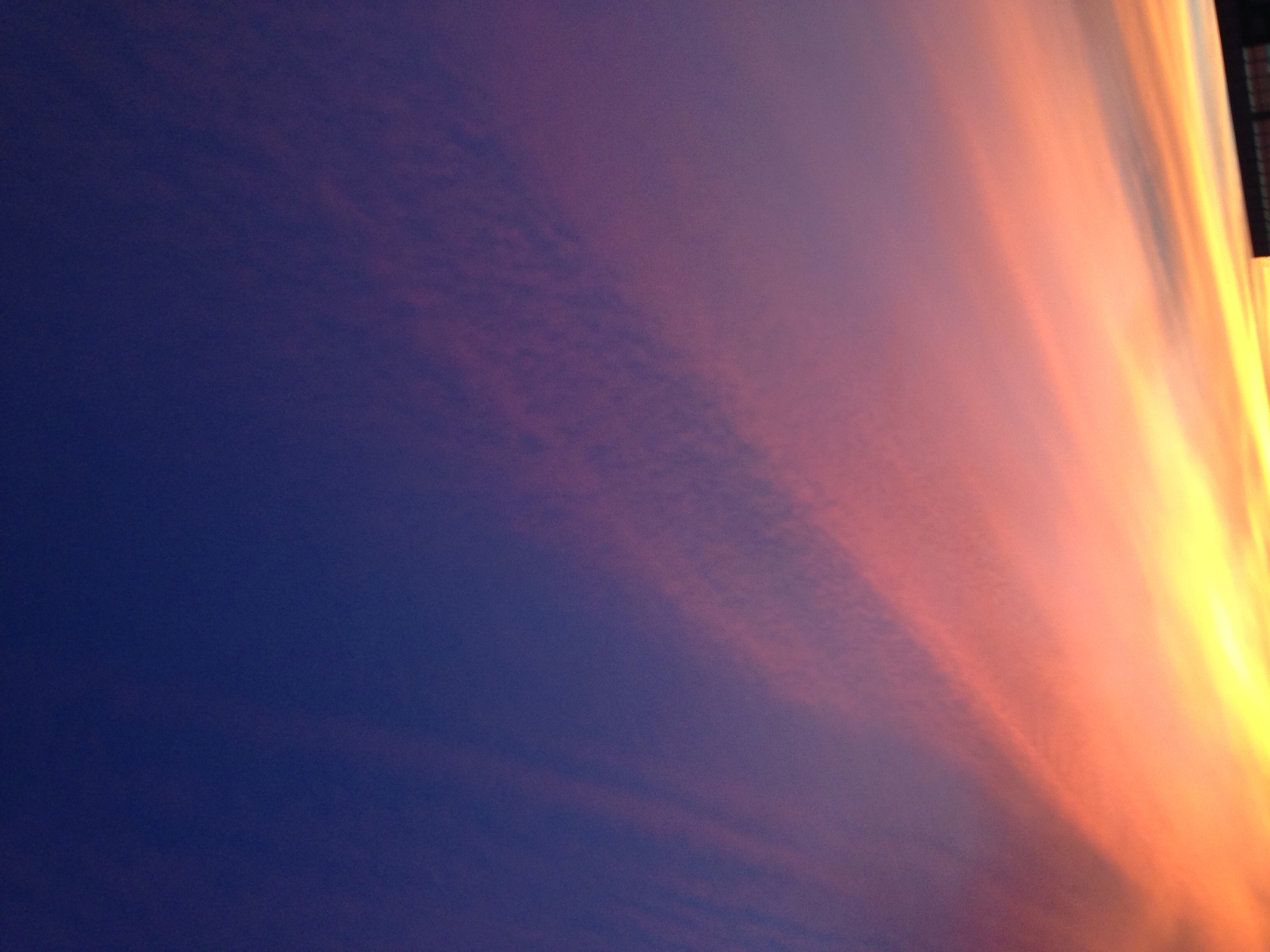 No.12836-1 地震雲