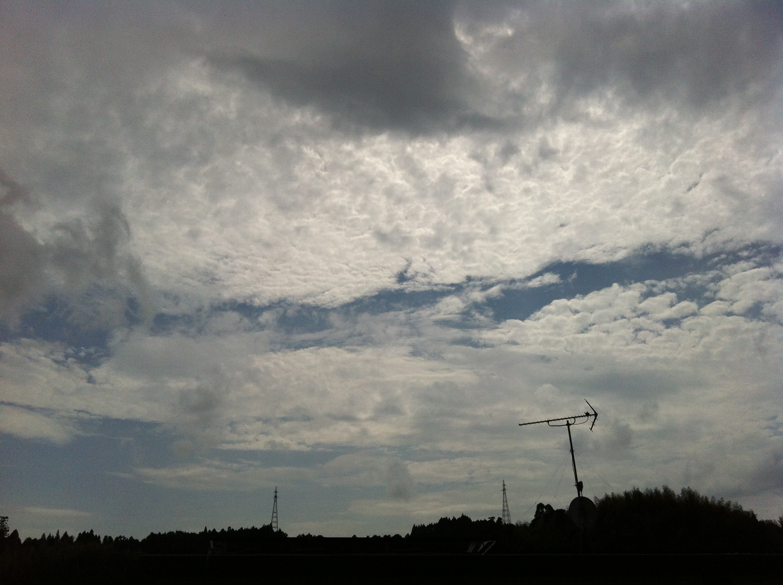 No.12973-1 地震雲