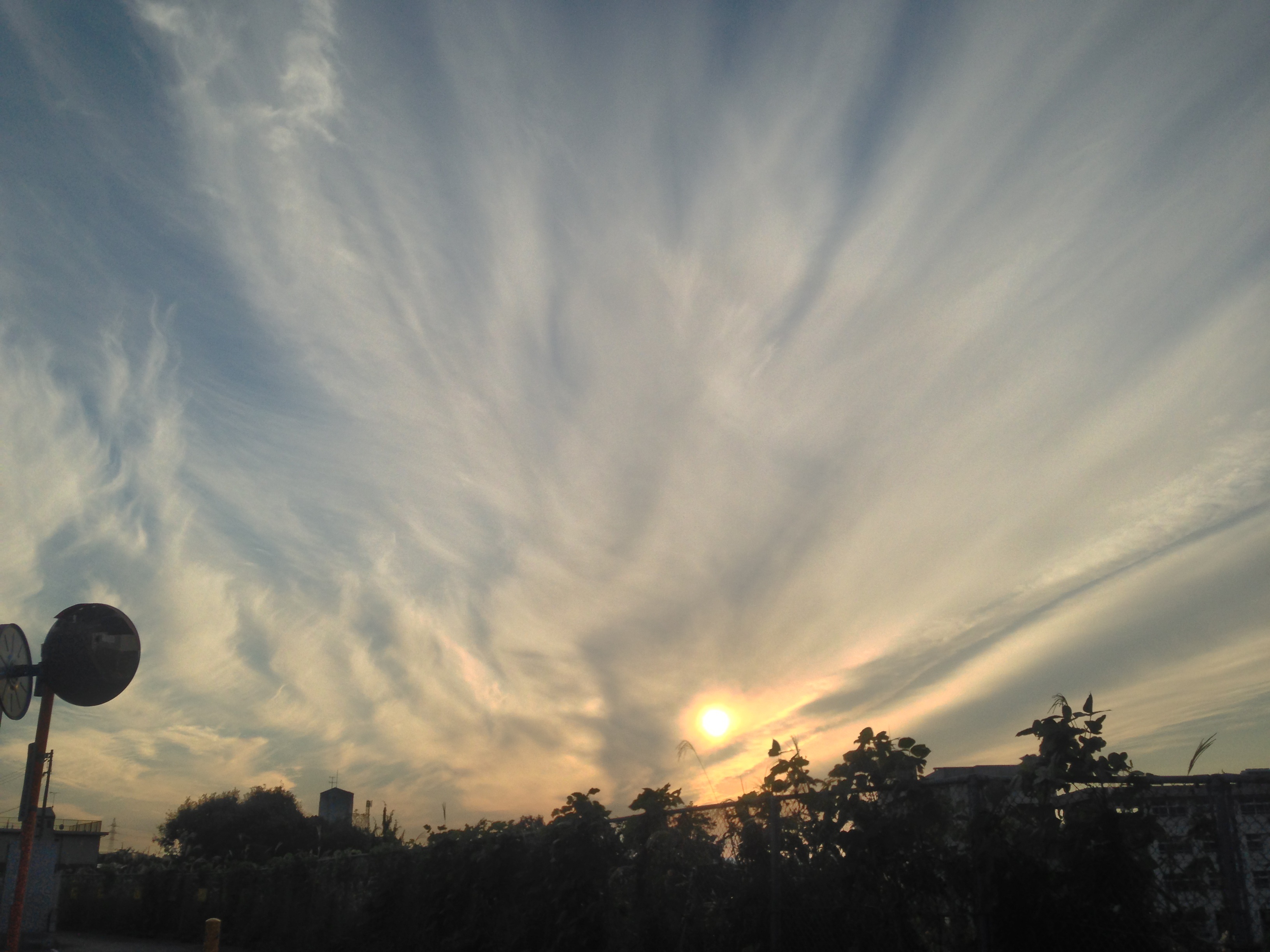 No.13293-1 地震雲