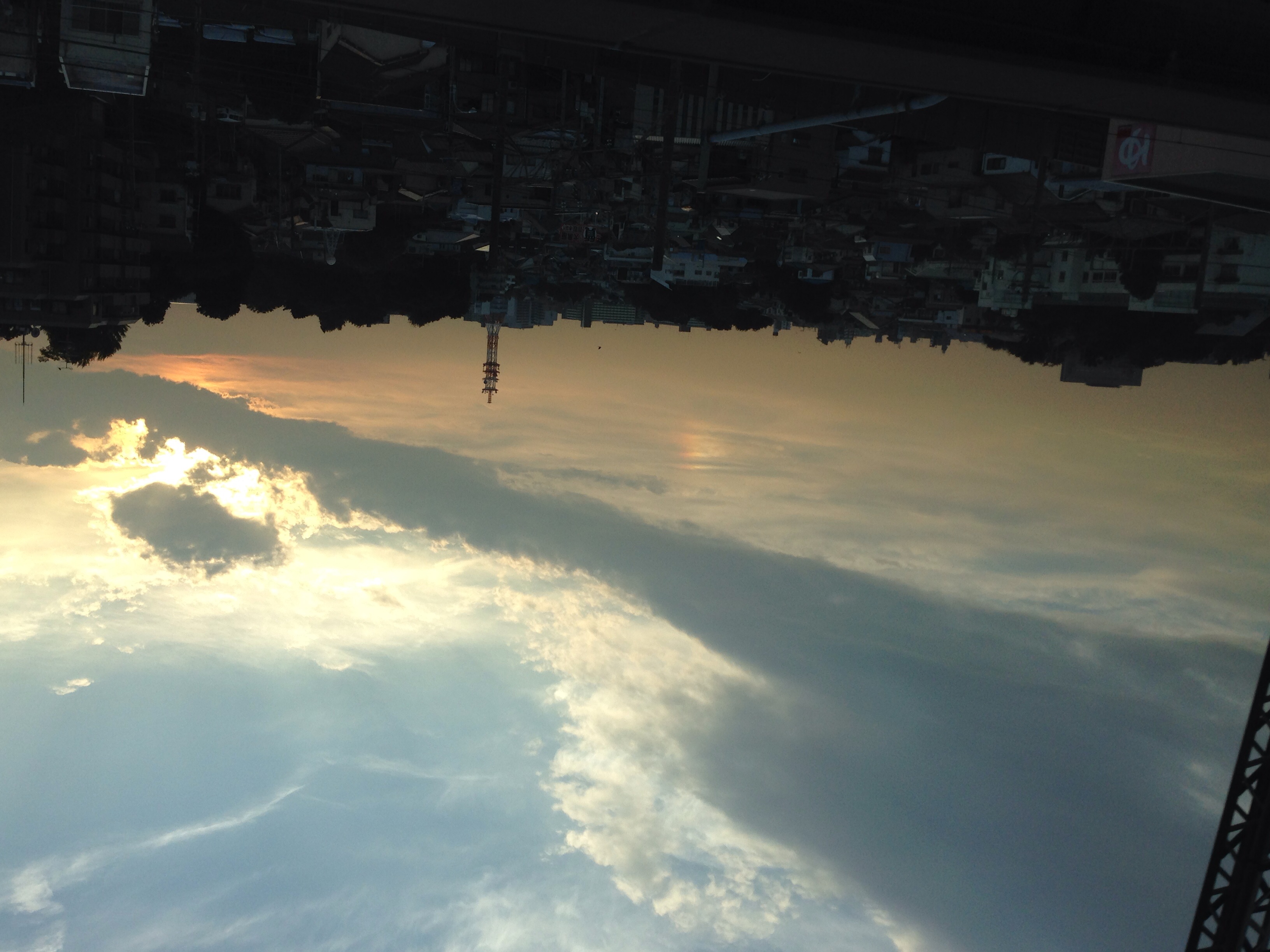 No.13312-1 地震雲