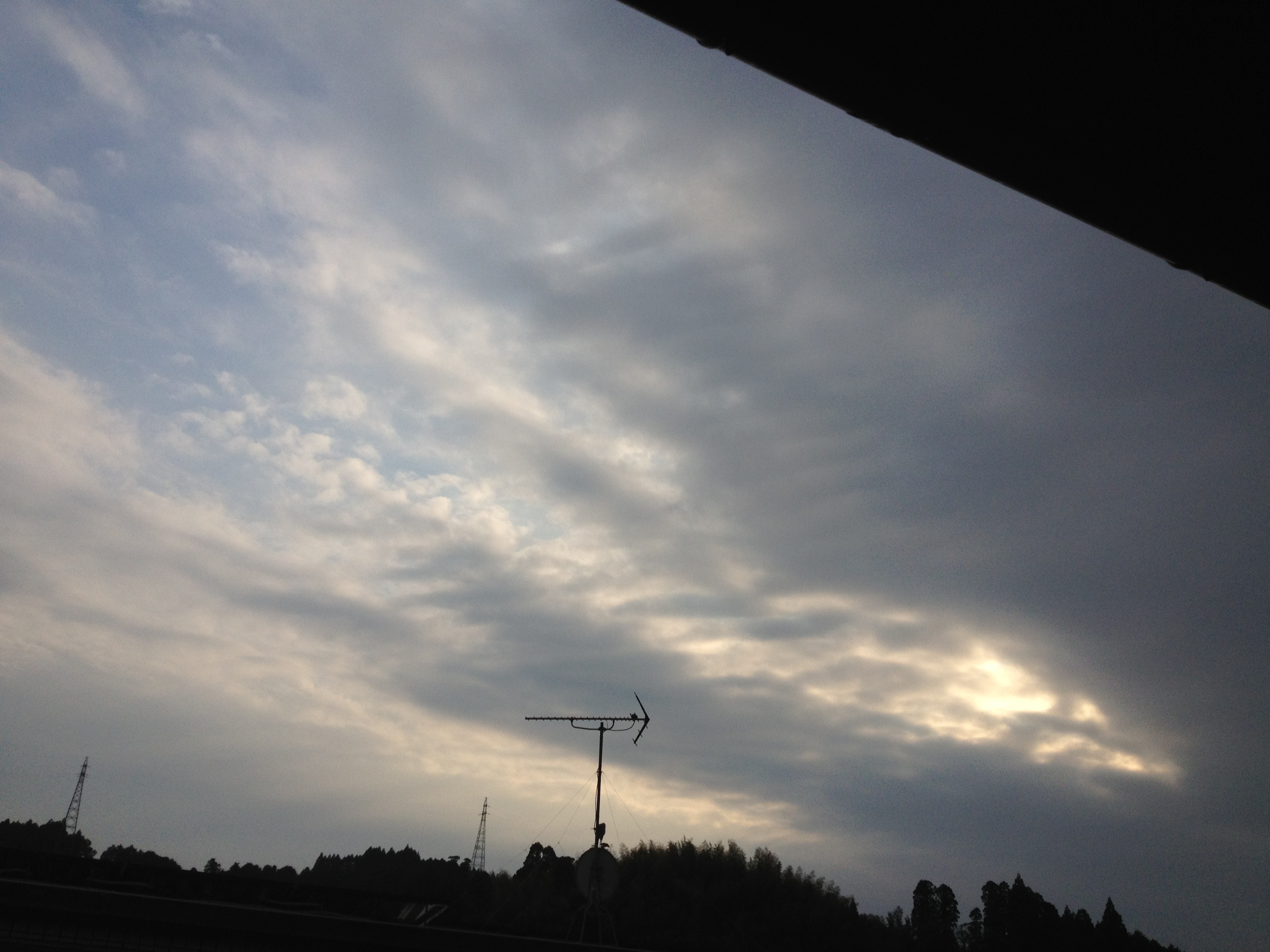 No.13563-1 地震雲