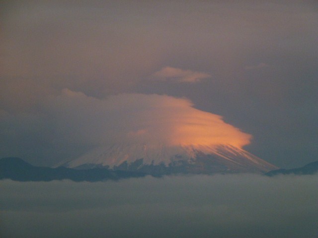 No.13726-1 地震雲