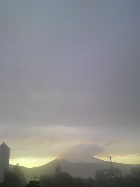 No.13744-1 地震雲