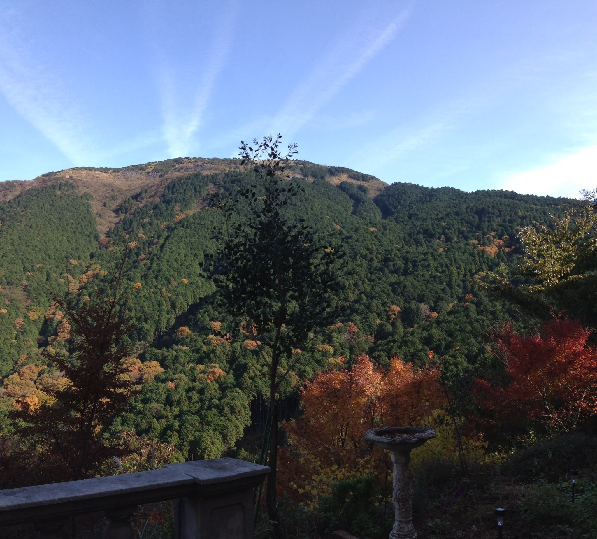 No.13910-1 地震雲