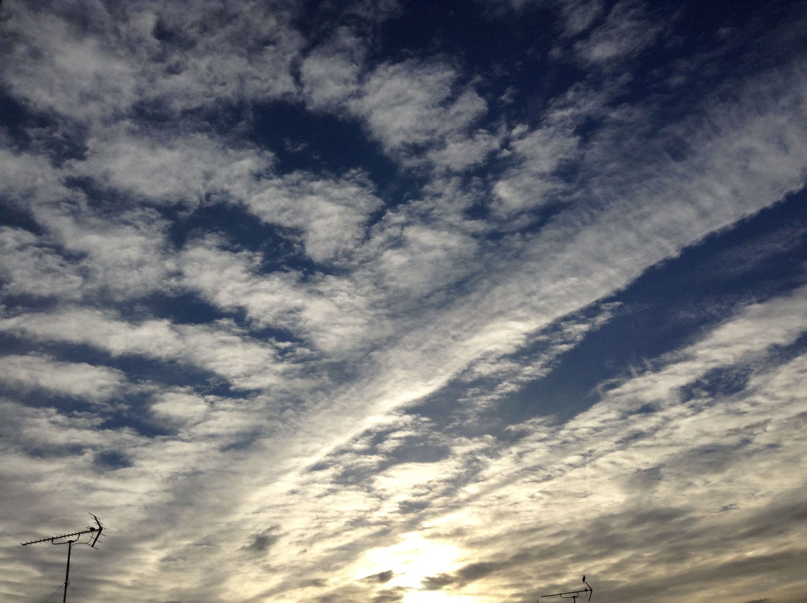 No.14545-1 地震雲