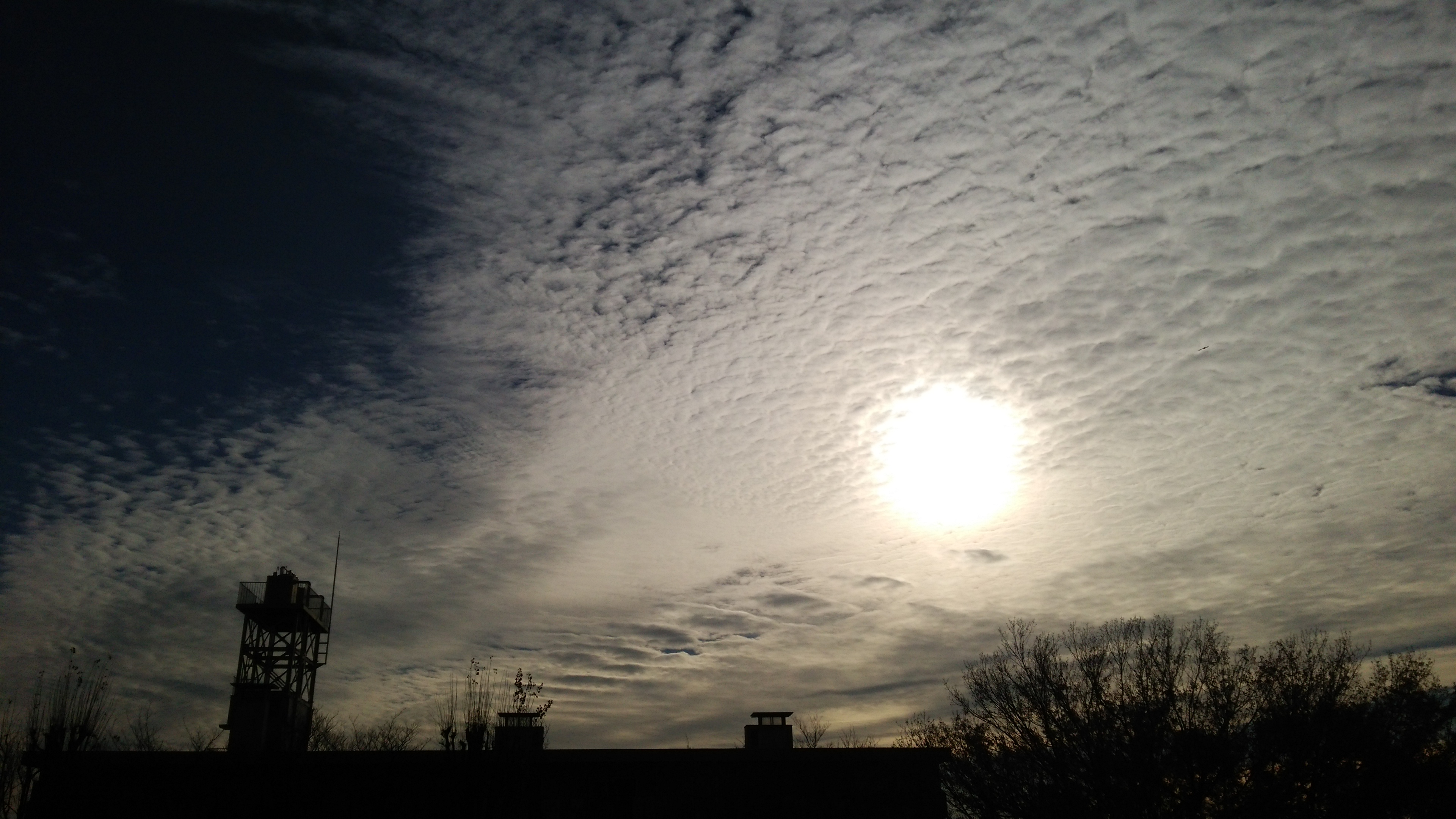 No.14553-1 地震雲