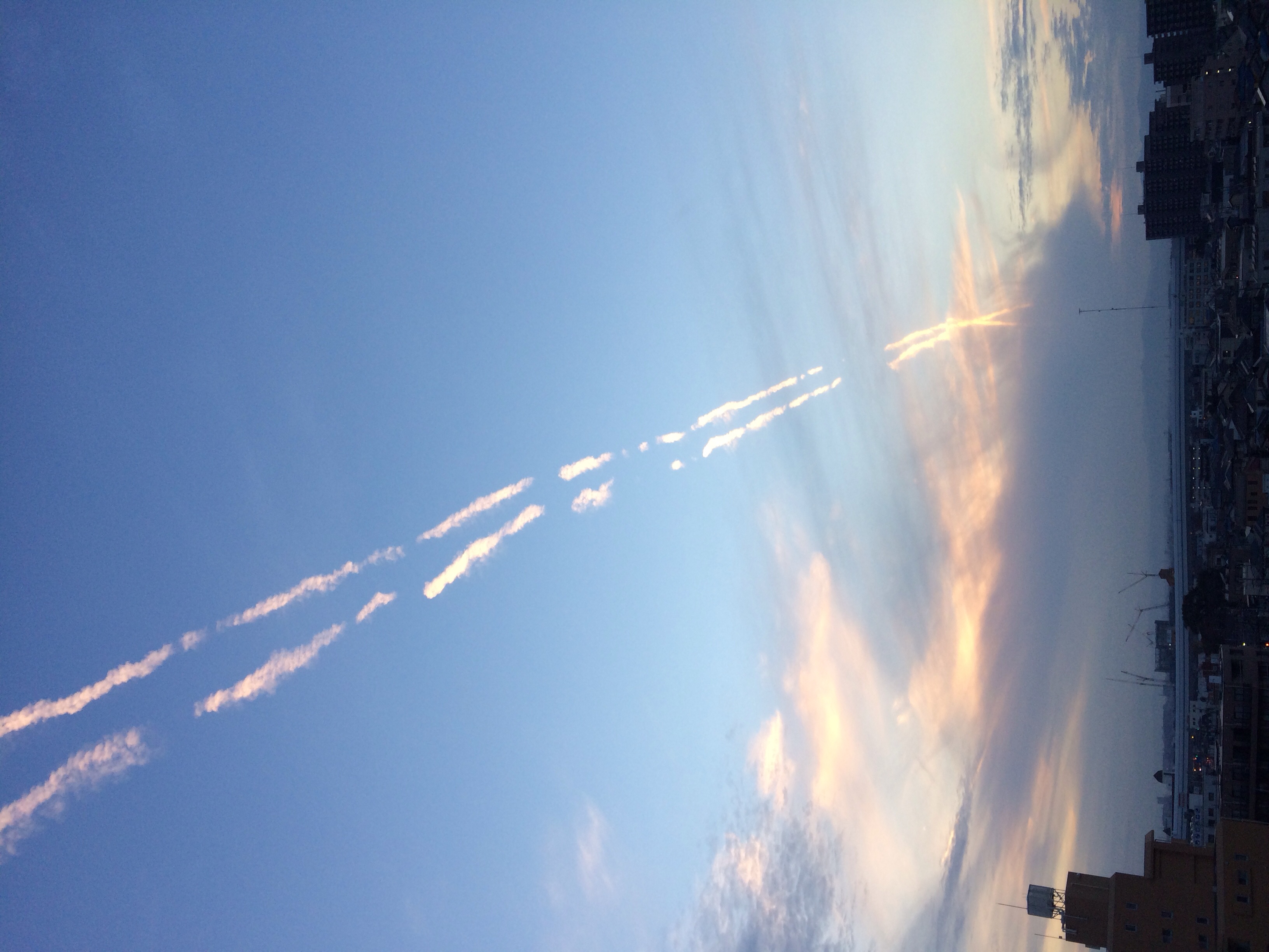 No.14623-1 地震雲