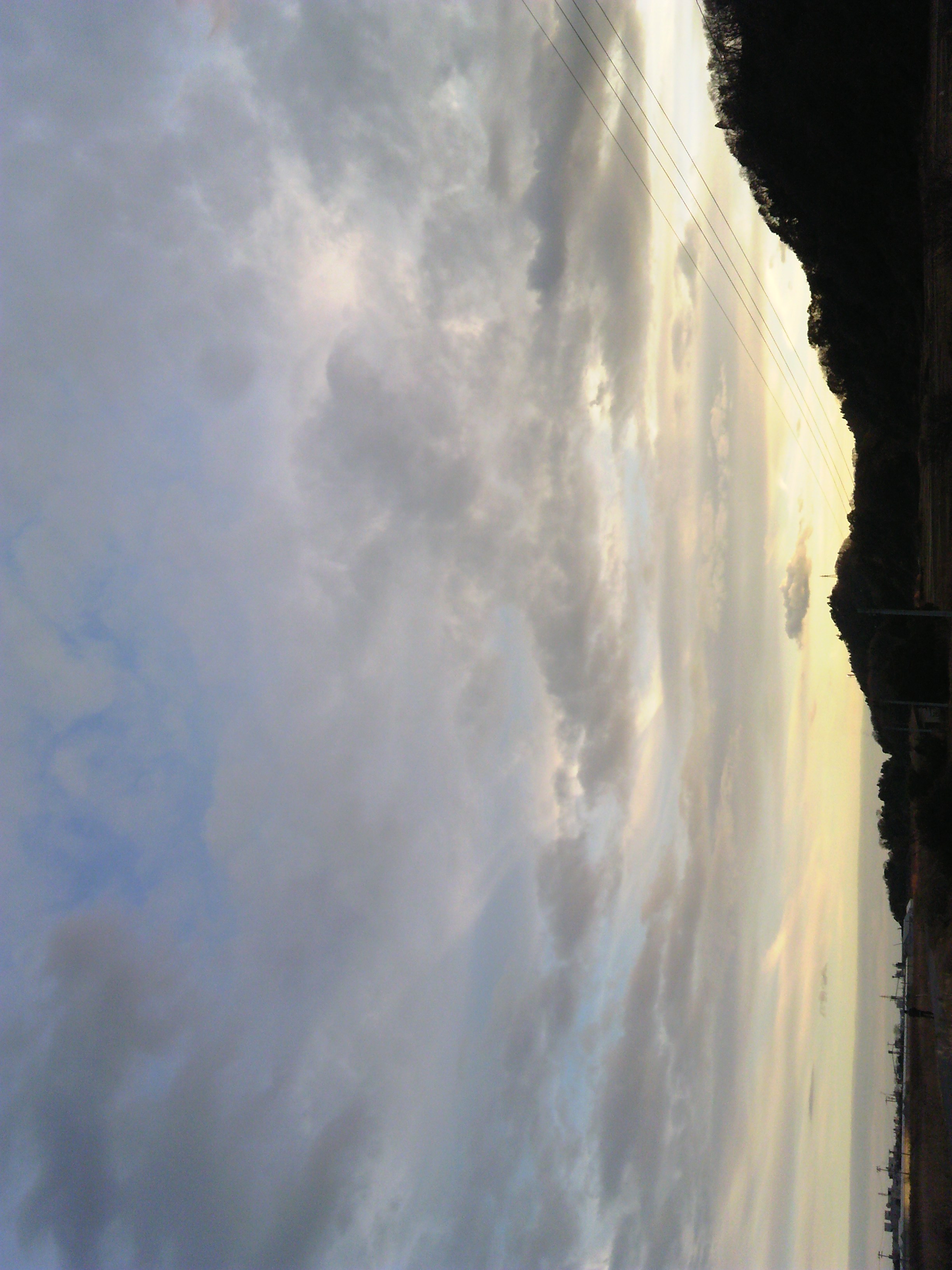 No.14849-1 地震雲