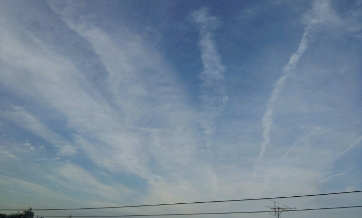 No.14984-1 地震雲