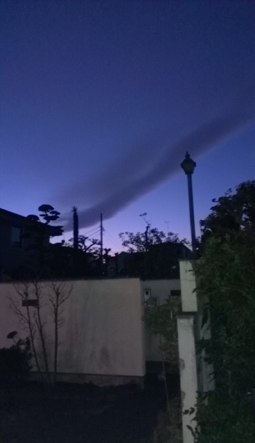 No.15161-1 地震雲