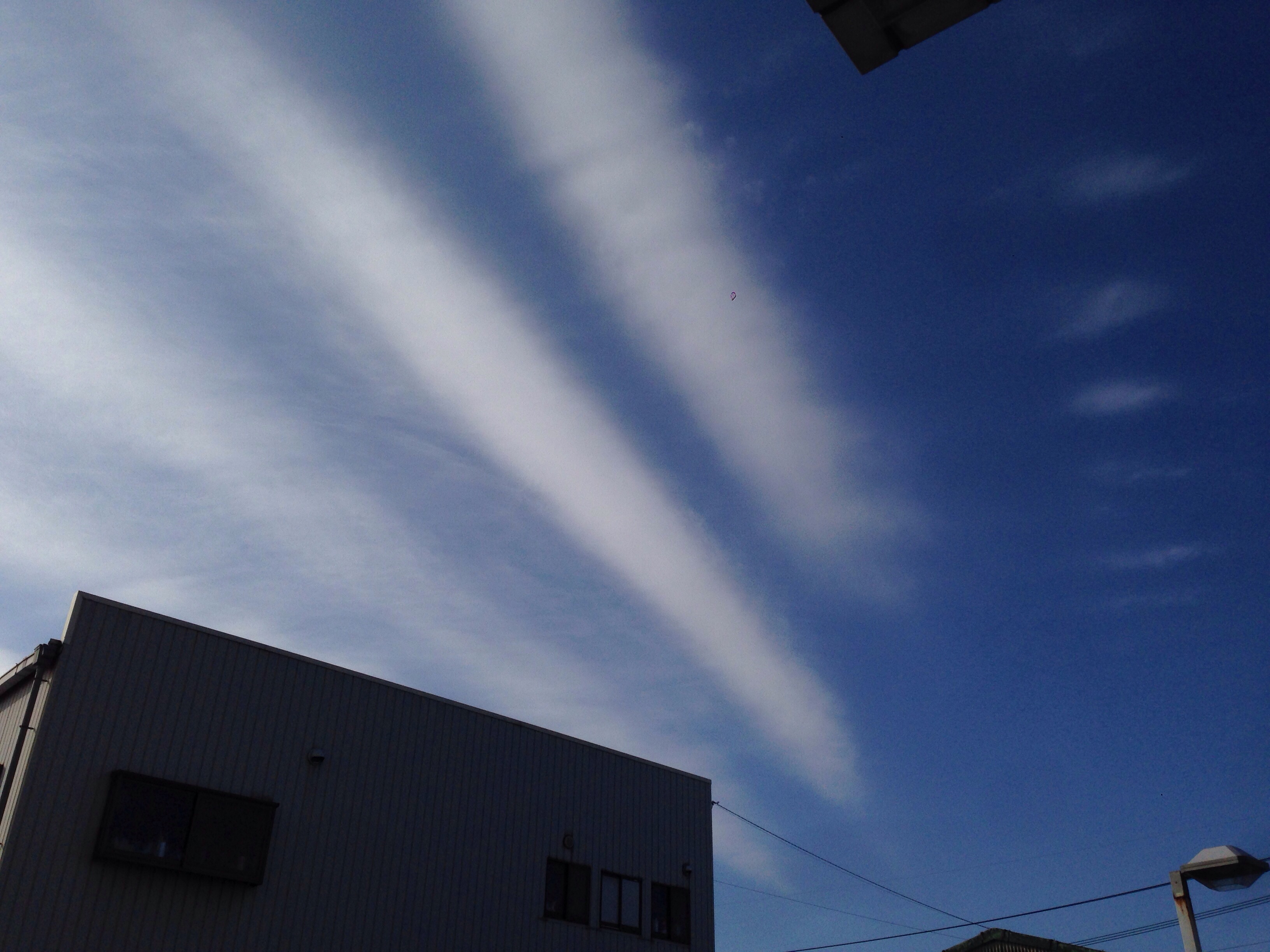 No.15231-1 地震雲