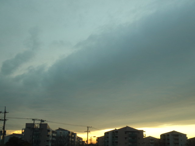 No.15279-1 地震雲