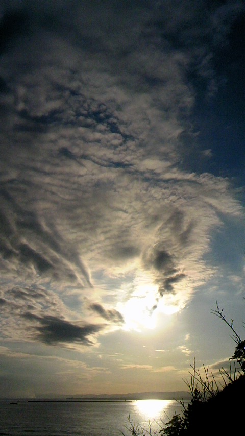 No.15286-1 地震雲