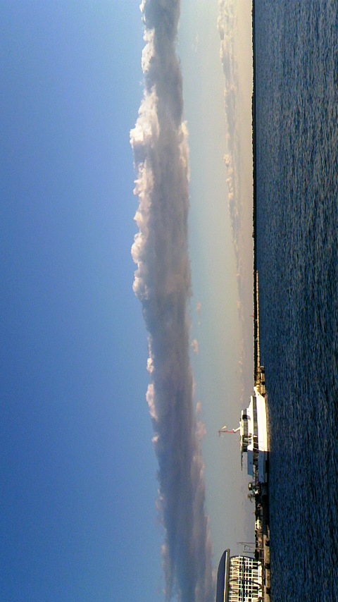 No.15446-1 地震雲