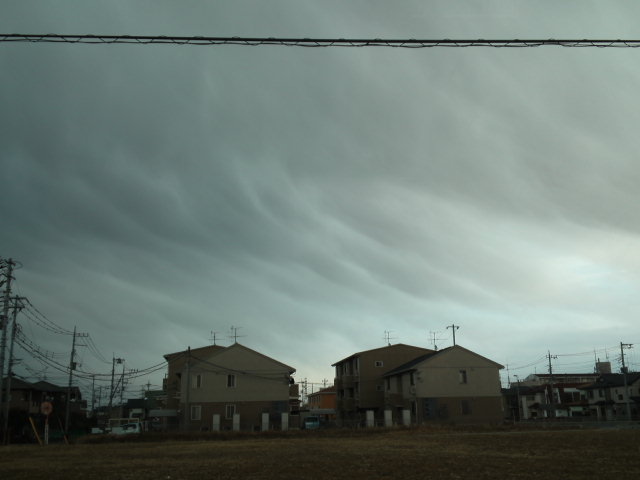 No.15517-1 地震雲