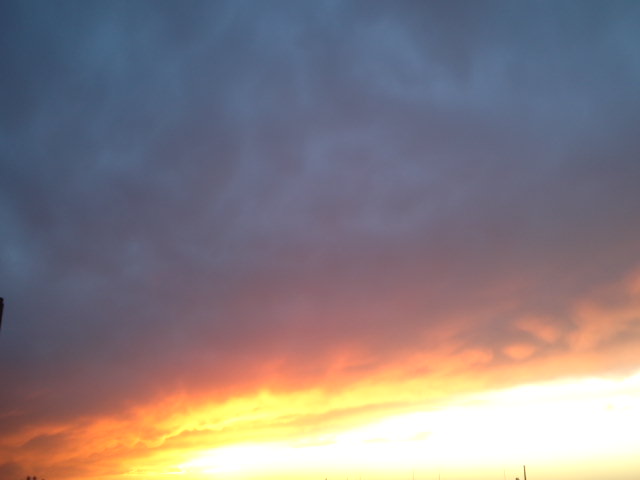 No.15519-1 地震雲