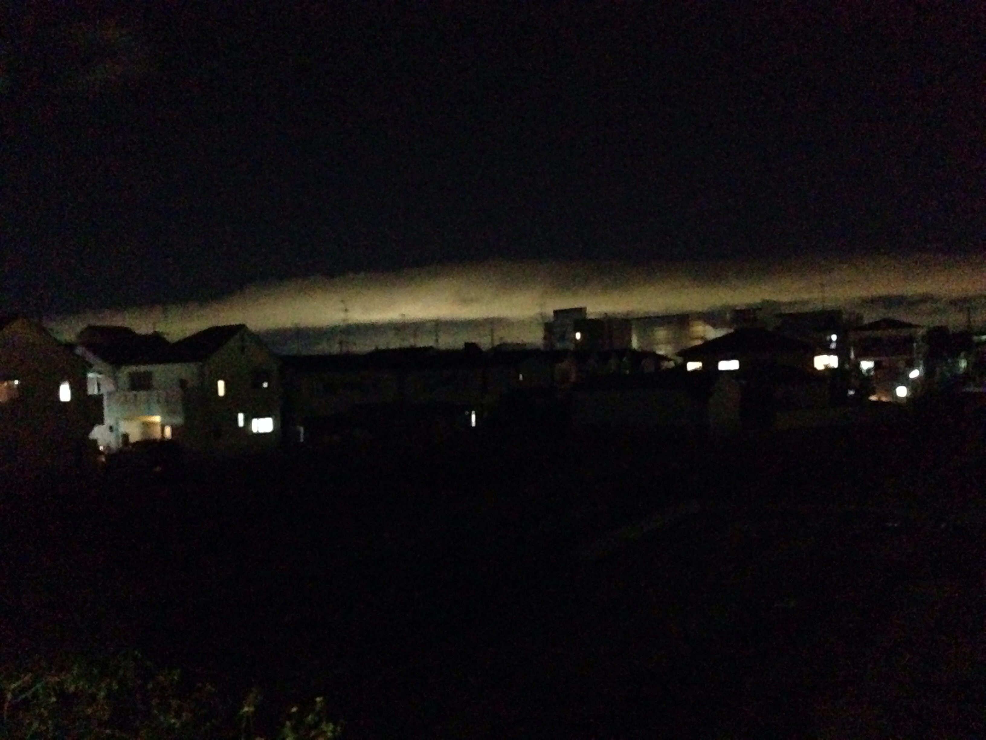 No.15670-1 地震雲