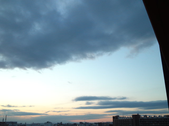 No.15683-1 地震雲