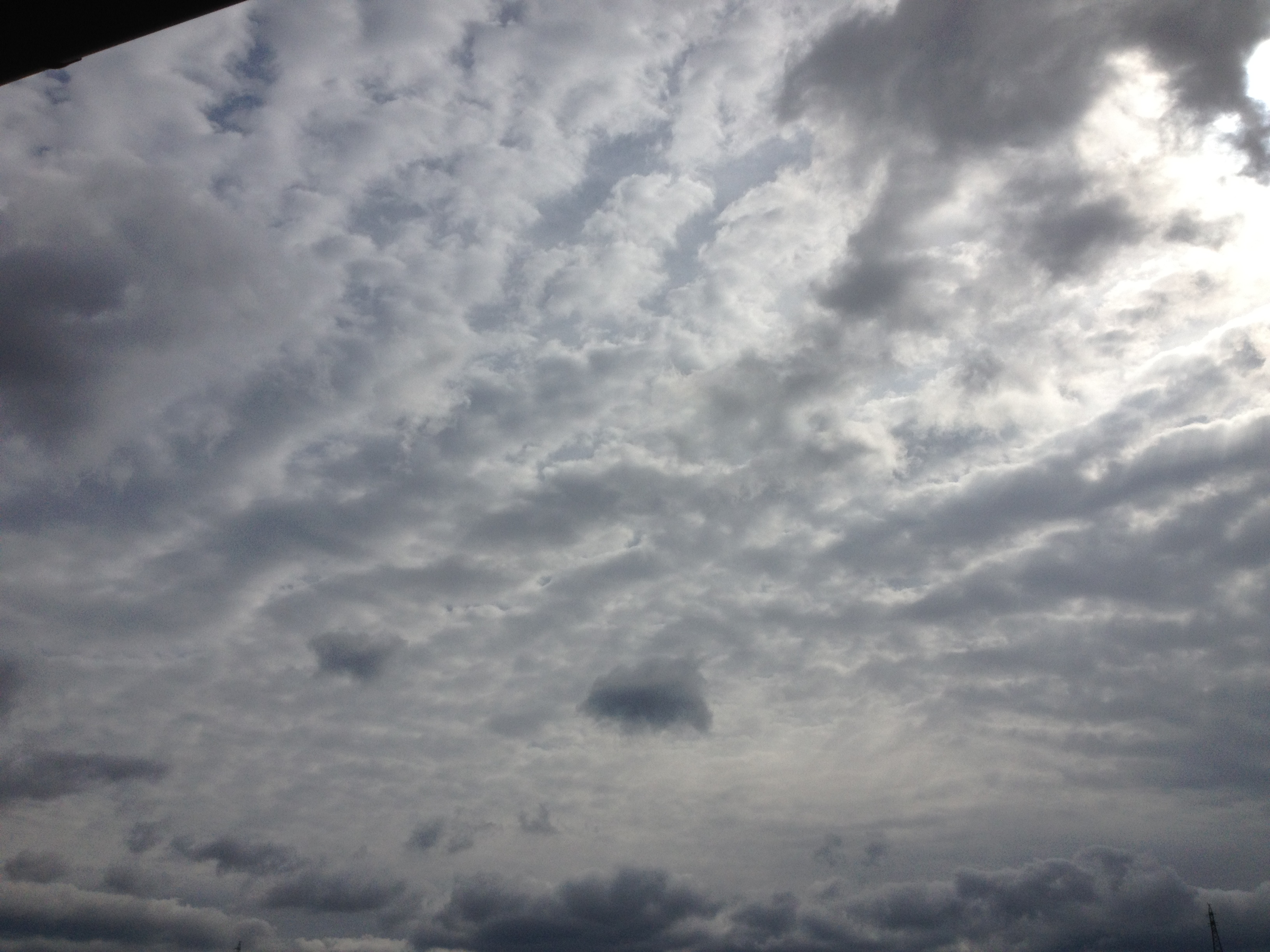 No.15749-1 地震雲