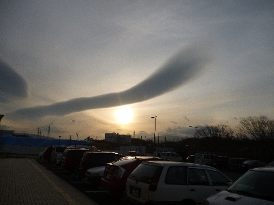 No.15776-1 地震雲