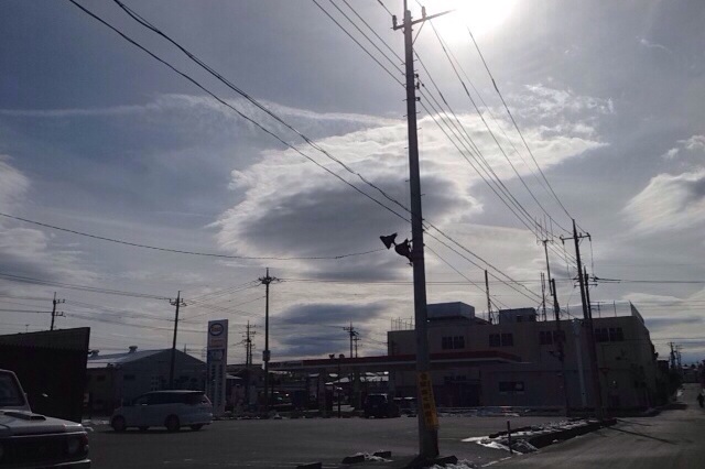 No.15843-1 地震雲