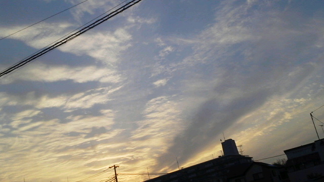 No.15919-1 地震雲