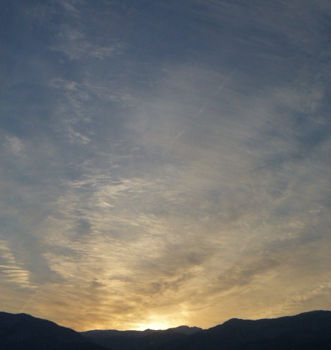 No.15950-1 地震雲