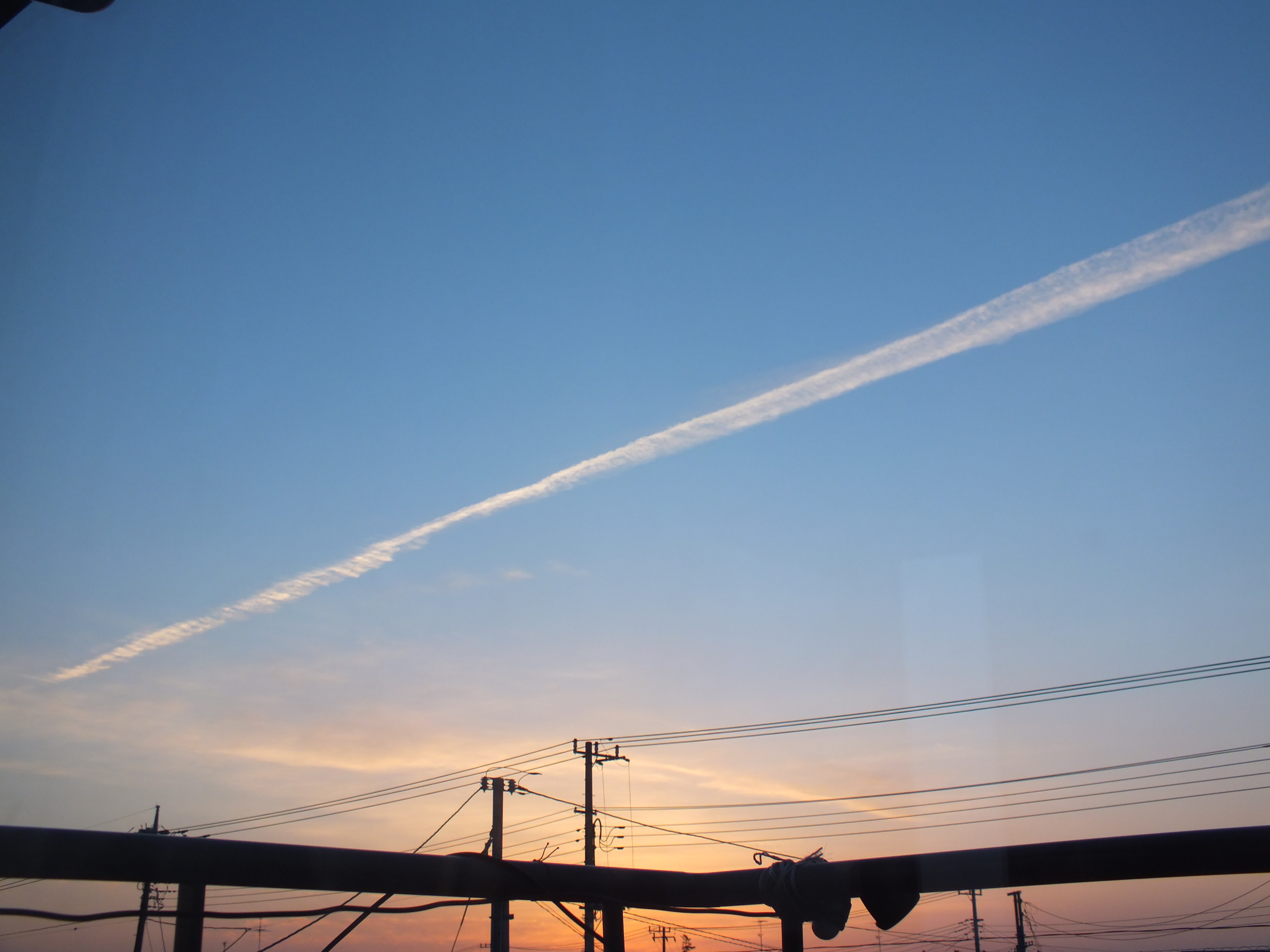 No.16324-1 地震雲