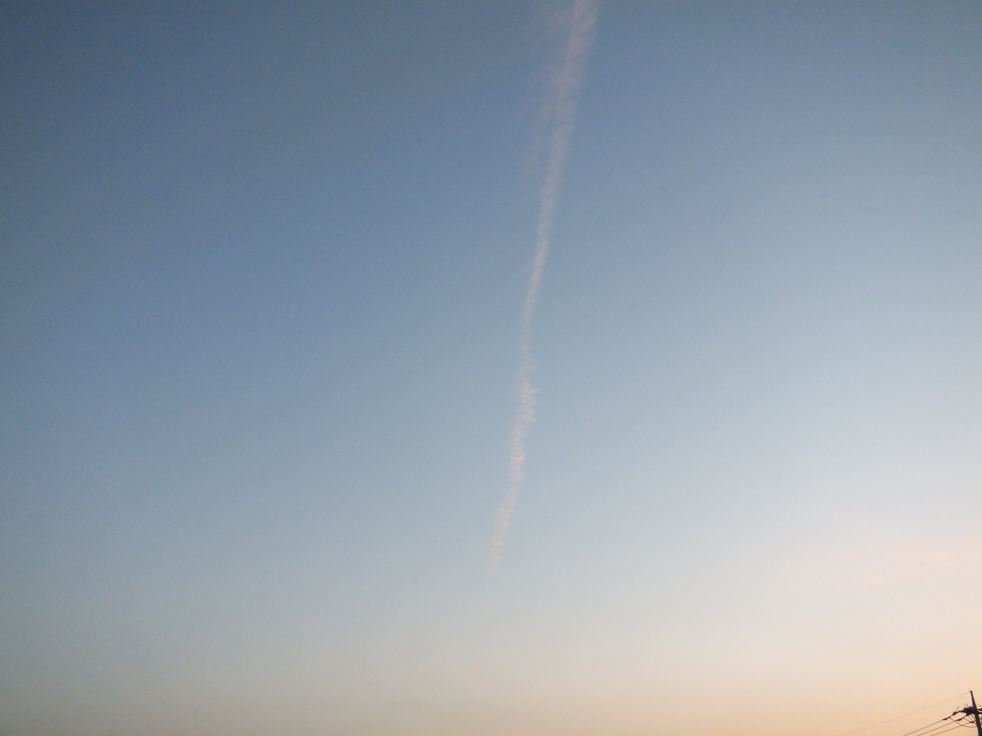 No.16325-1 地震雲