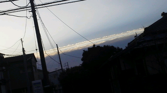 No.16409-1 地震雲