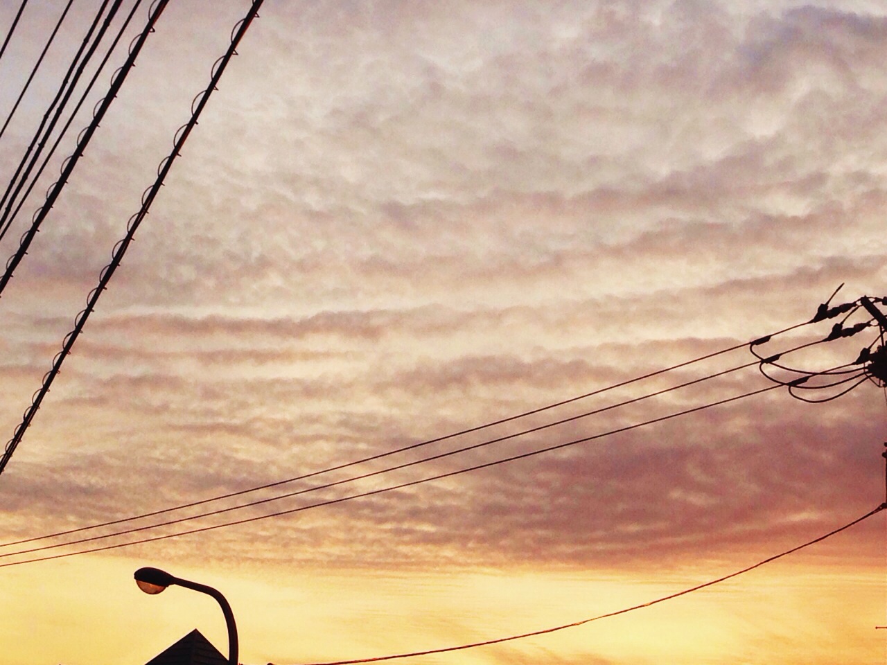 No.16705-1 地震雲