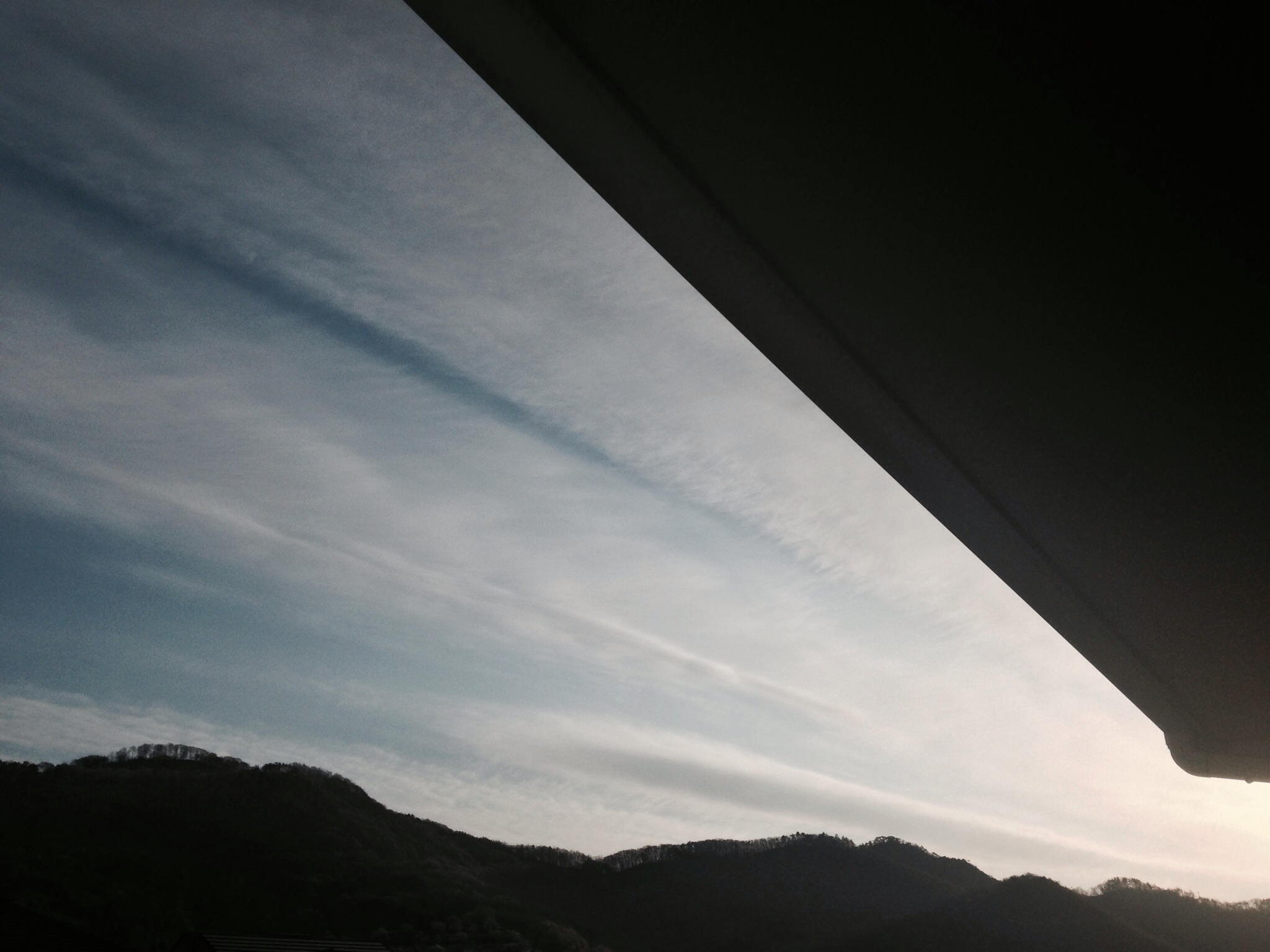 No.16933-1 地震雲