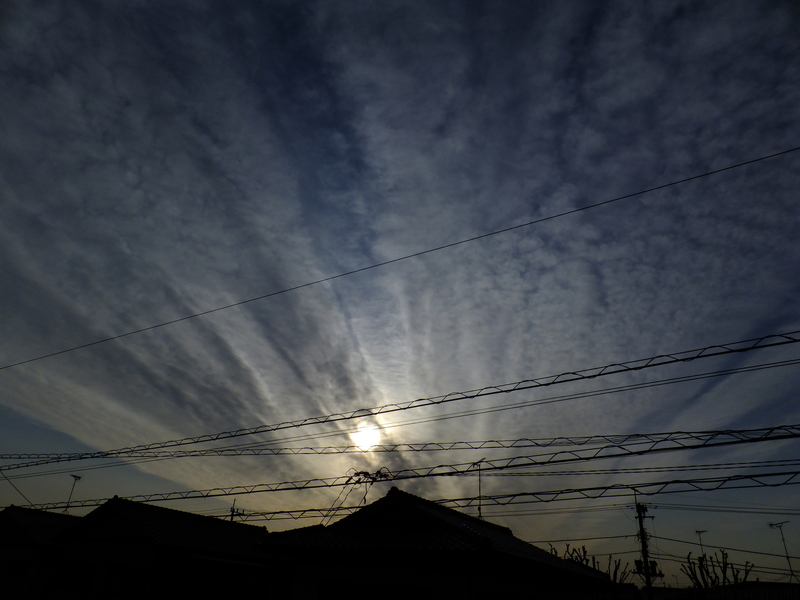 No.16972-1 地震雲