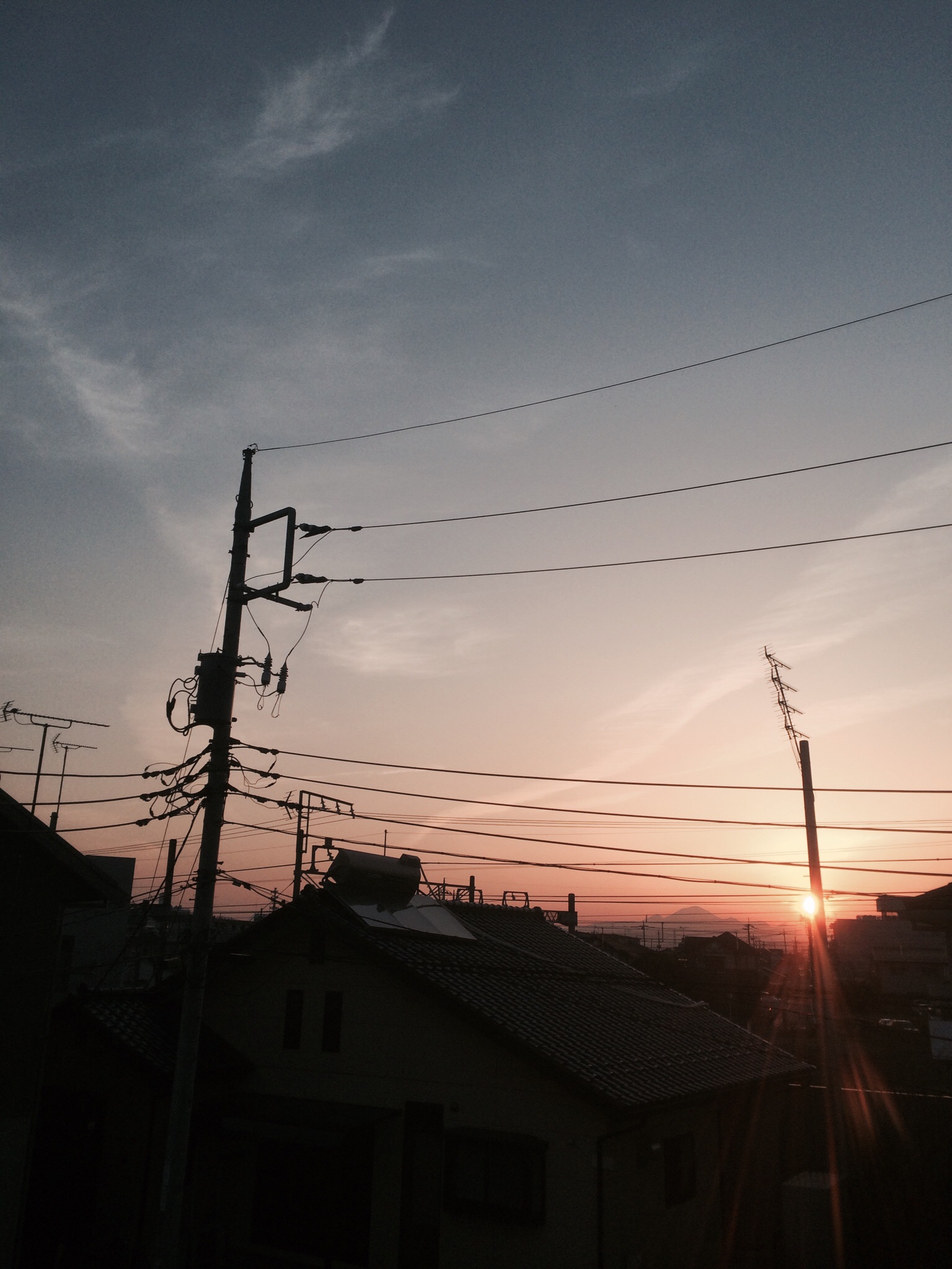 No.16982-1 地震雲