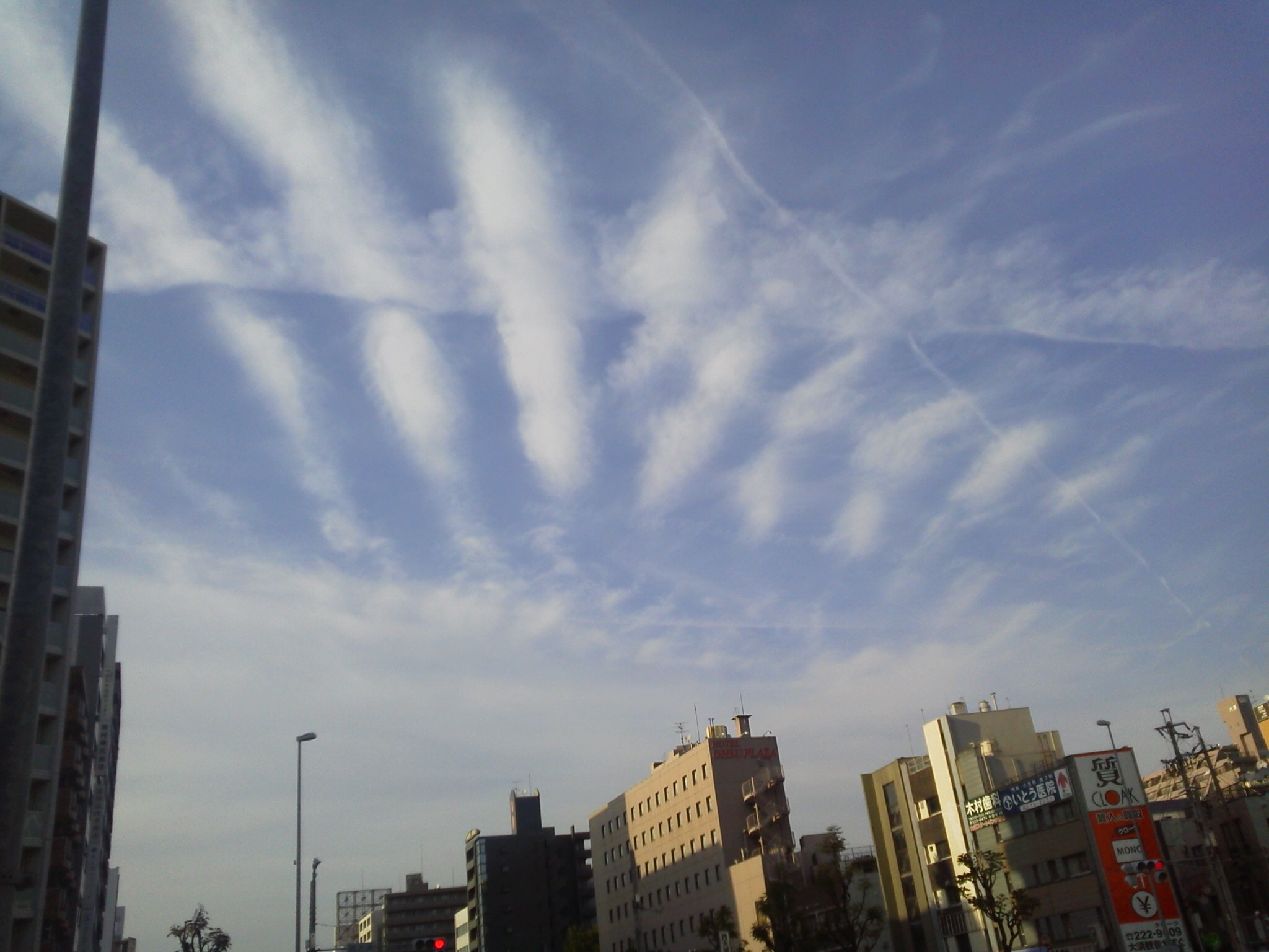 No.17642-1 地震雲