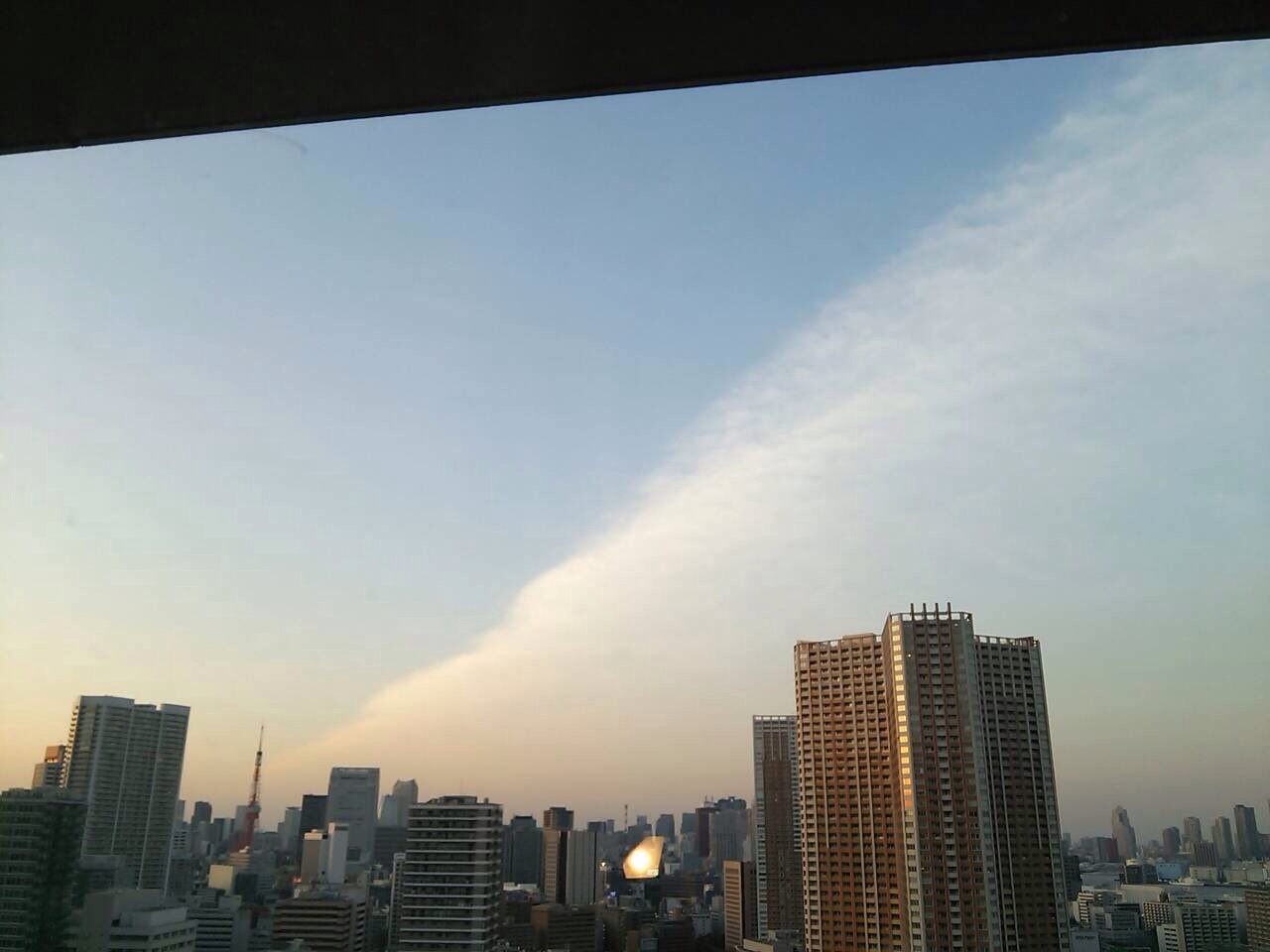 No.17847-1 地震雲