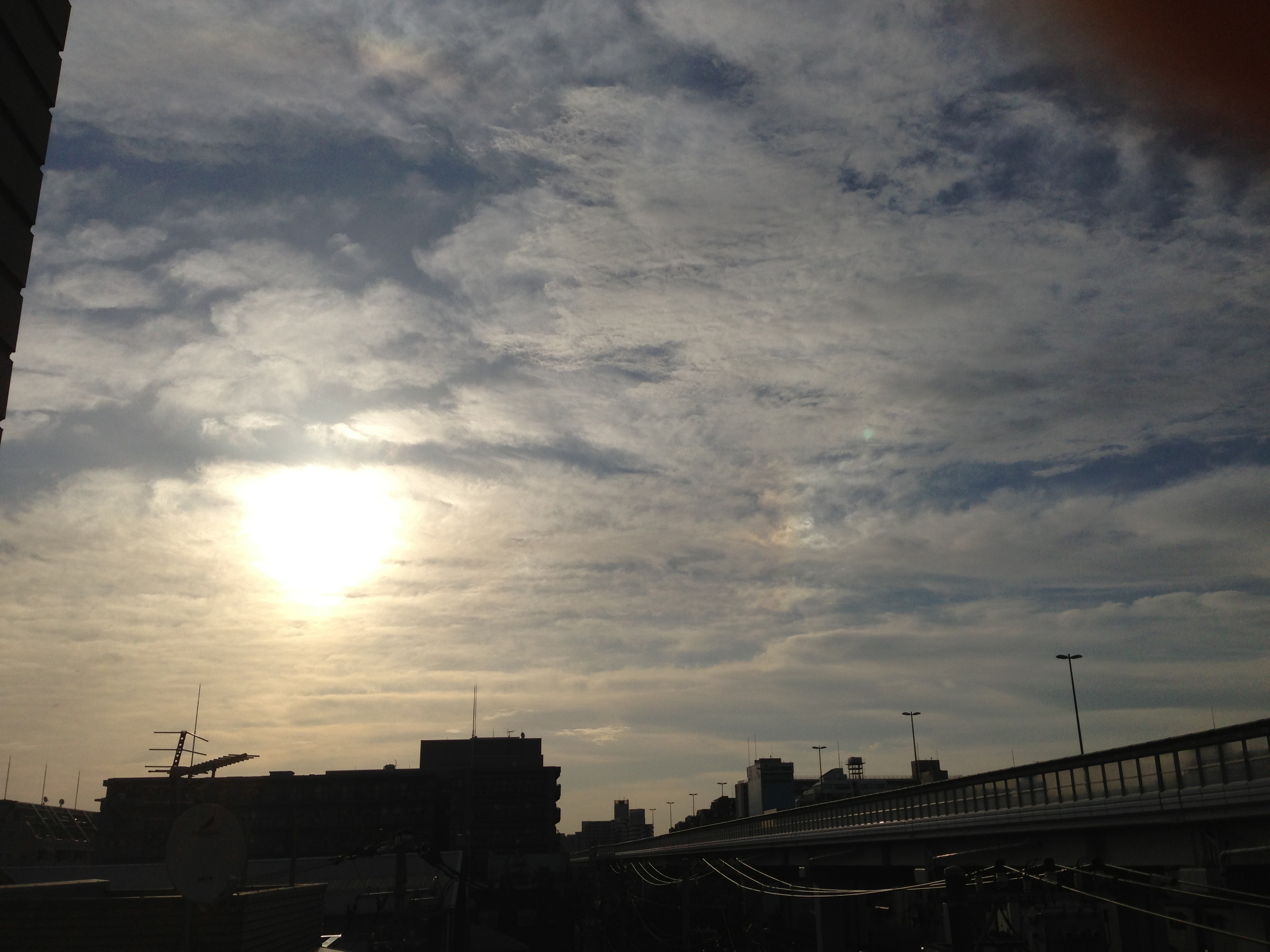 No.18003-1 地震雲